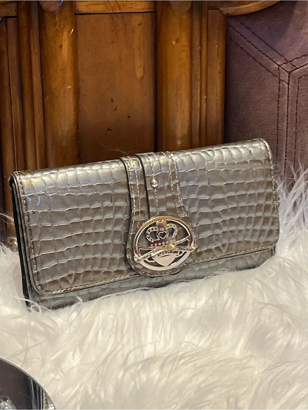 Kathy Van Zeeland Y2k Metallic Croc-Embossed Gray Wallet Clutch with Crest